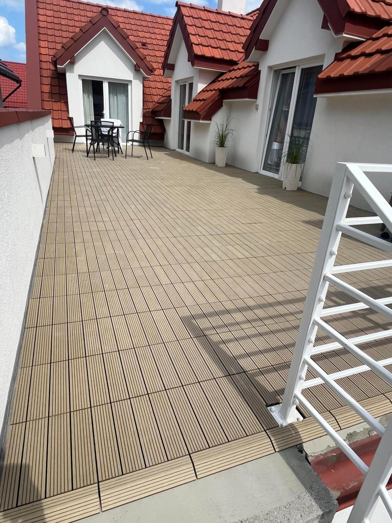 Golden Residence Leba Exterior photo